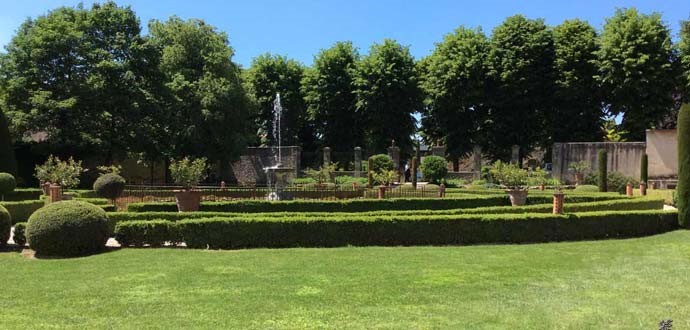 Historic gardens and parks 