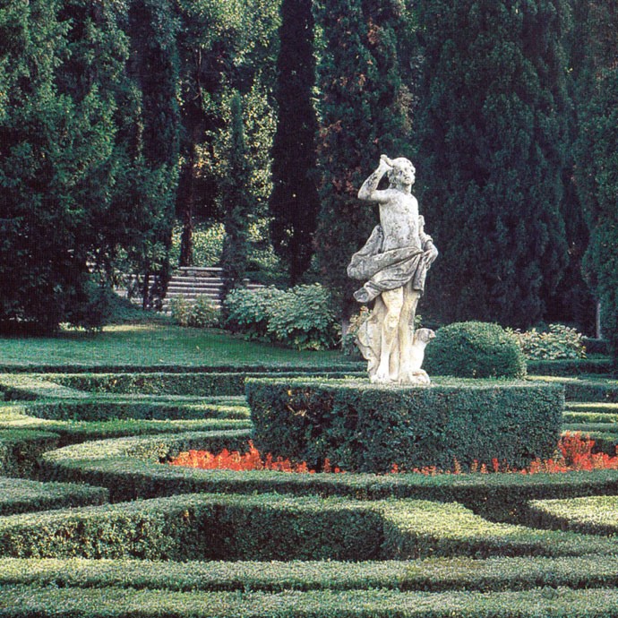 Historic gardens and parks